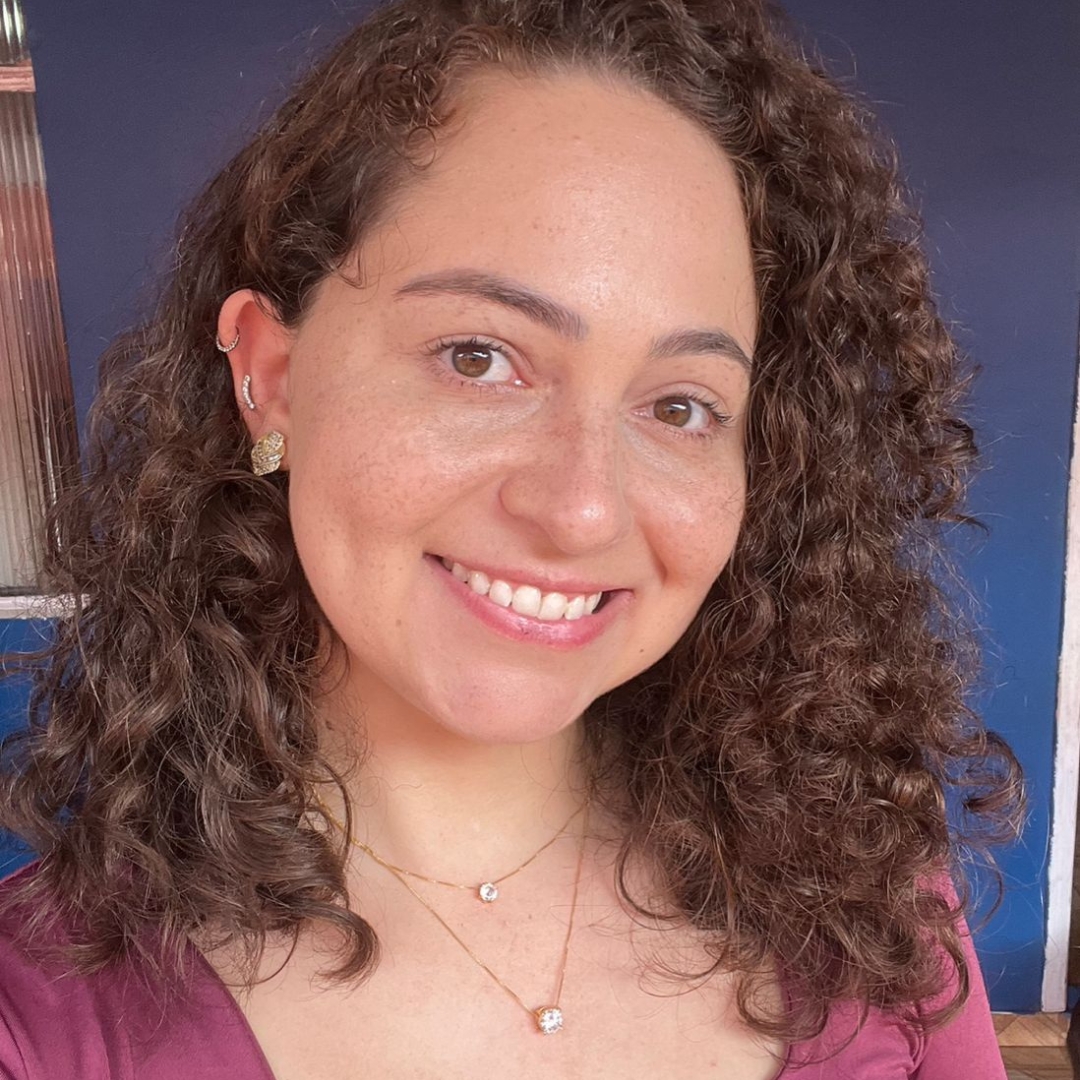 Ana Clara G.